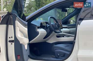 Внедорожник / Кроссовер Zeekr 001 2024 в 