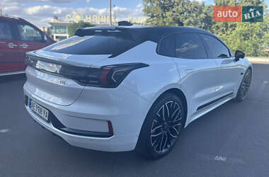 Внедорожник / Кроссовер Zeekr 001 2023 в 
