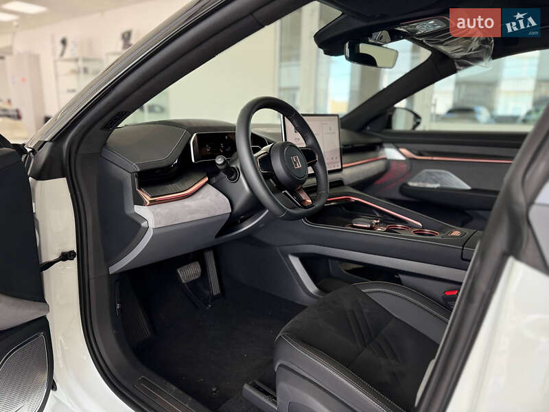 Позашляховик / Кросовер Zeekr 001 2025 в Києві