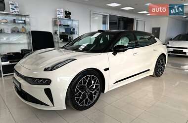 Позашляховик / Кросовер Zeekr 001 2025 в Києві