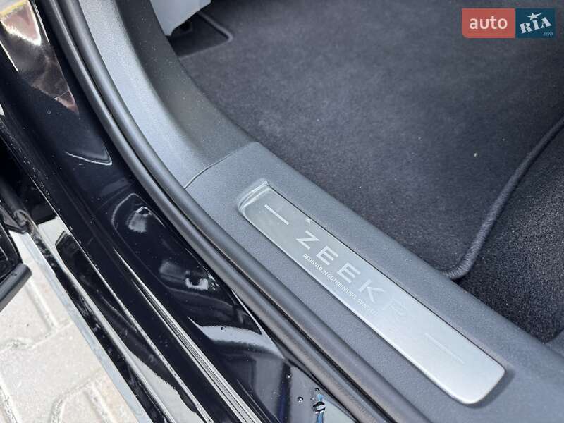 Позашляховик / Кросовер Zeekr 001 2024 в Києві