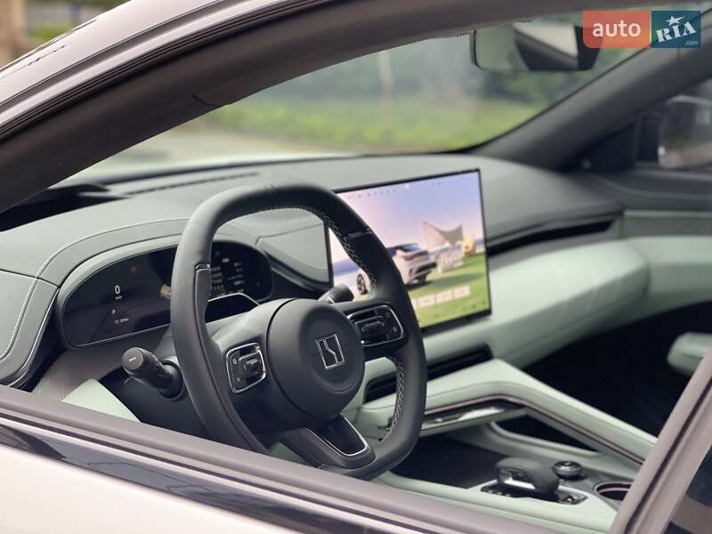 Внедорожник / Кроссовер Zeekr 001 2024 в Одессе