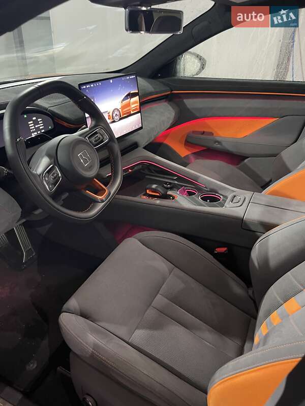 Позашляховик / Кросовер Zeekr 001 2024 в Кролевці