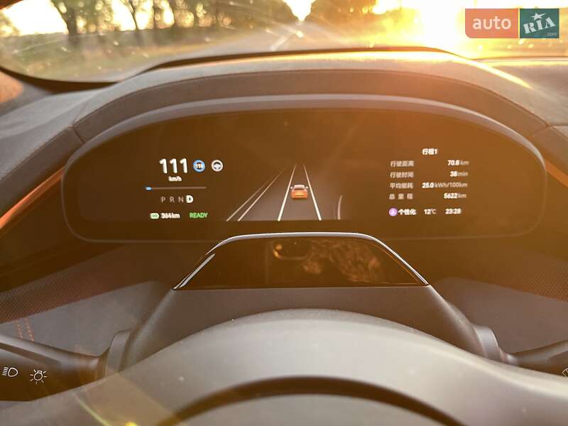 Позашляховик / Кросовер Zeekr 001 2024 в Кролевці