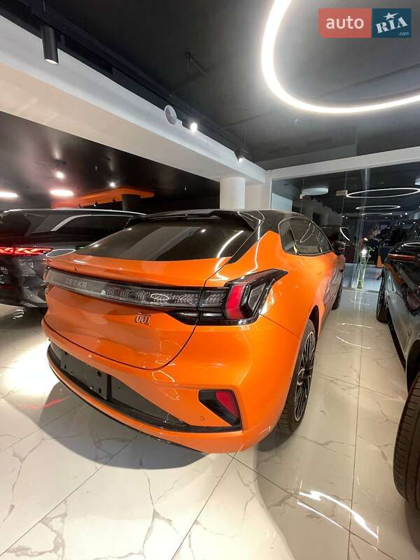 Позашляховик / Кросовер Zeekr 001 2024 в Кролевці