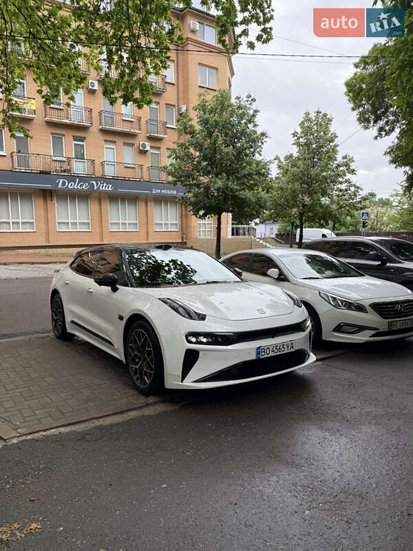 Внедорожник / Кроссовер Zeekr 001 2024 в Николаеве