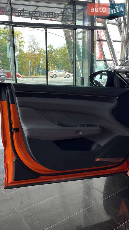 Позашляховик / Кросовер Zeekr 001 2024 в Дніпрі