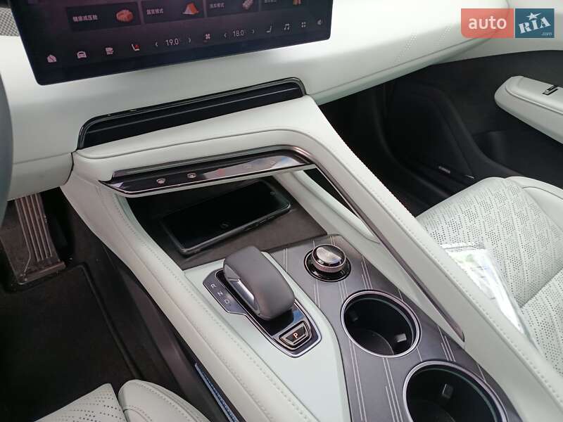 Позашляховик / Кросовер Zeekr 001 2024 в Хмельницькому фото 24 Позашляховик / Кросовер Zeekr 001 2024 в Хмельницькому