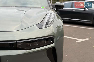 Позашляховик / Кросовер Zeekr 001 2024 в  фото 5 Позашляховик / Кросовер Zeekr 001 2024 в