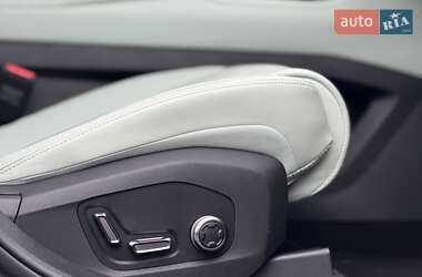 Позашляховик / Кросовер Zeekr 001 2024 в  фото 27 Позашляховик / Кросовер Zeekr 001 2024 в