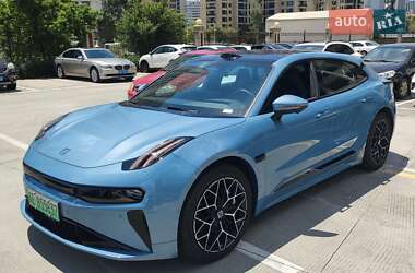 Позашляховик / Кросовер Zeekr 001 2024 в Києві