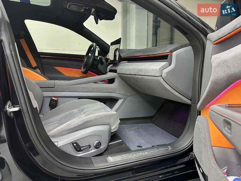 Позашляховик / Кросовер Zeekr 001 2024 в Дніпрі