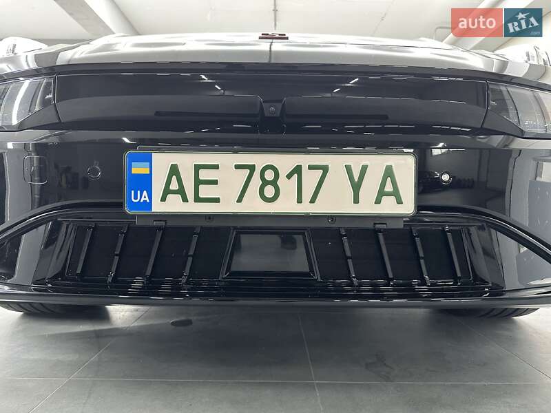 Позашляховик / Кросовер Zeekr 001 2024 в Дніпрі