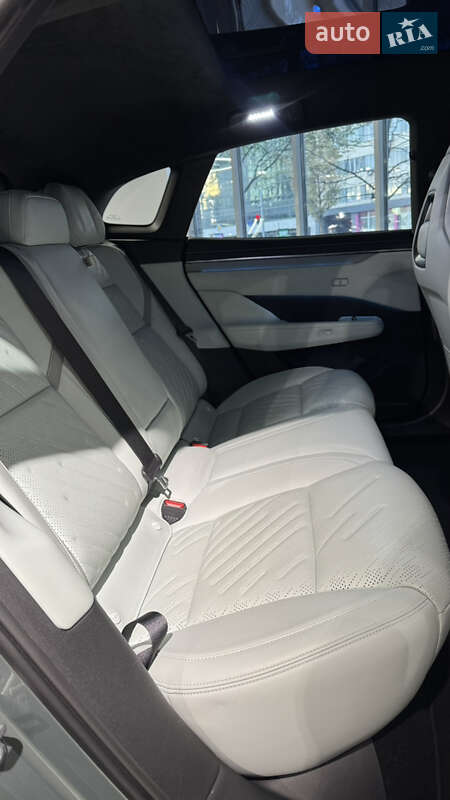 Внедорожник / Кроссовер Zeekr 001 2024 в Киеве