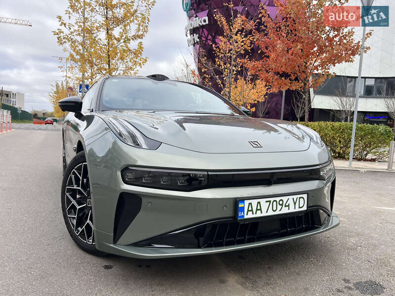 Позашляховик / Кросовер Zeekr 001 2024 в Києві