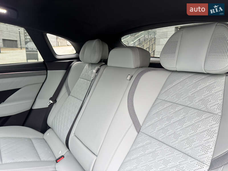 Позашляховик / Кросовер Zeekr 001 2025 в Києві