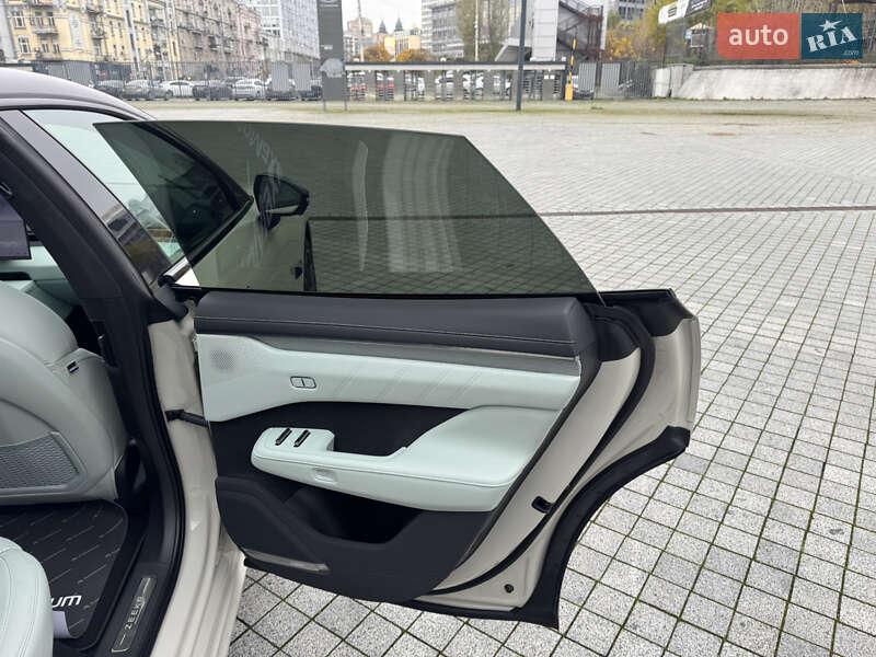 Позашляховик / Кросовер Zeekr 001 2025 в Києві