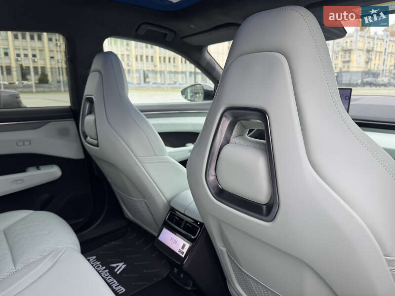 Позашляховик / Кросовер Zeekr 001 2025 в Києві