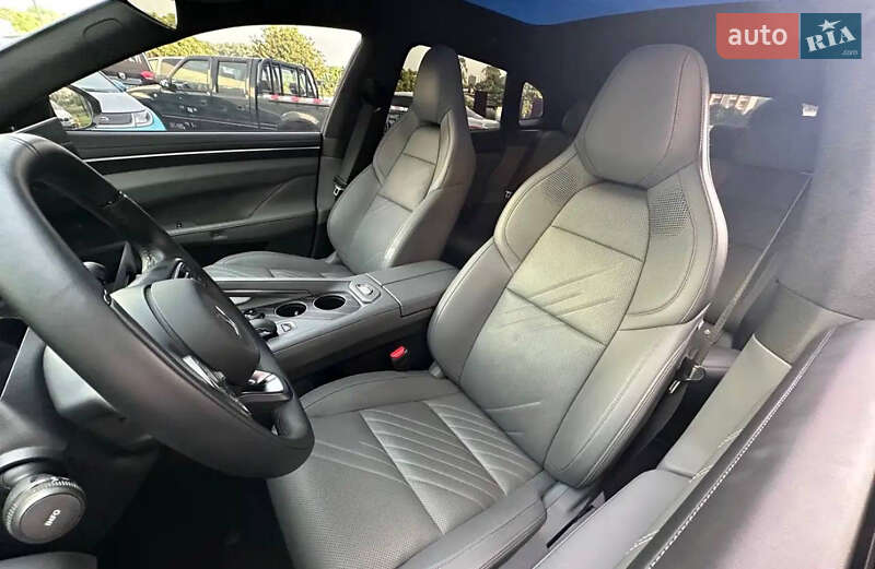 Внедорожник / Кроссовер Zeekr 001 2025 в Киеве