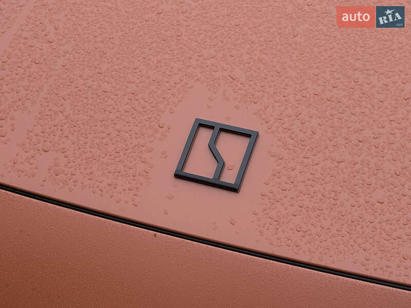 Внедорожник / Кроссовер Zeekr 001 2023 в Черновцах