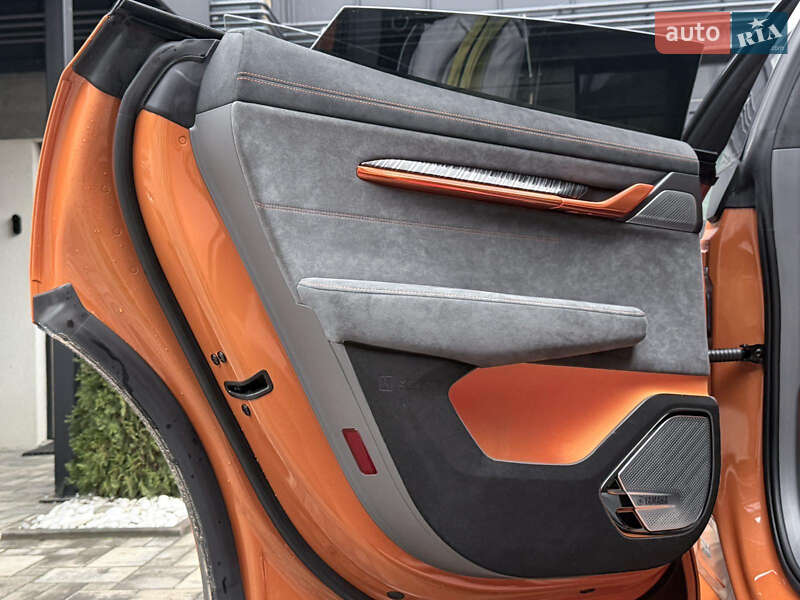 Внедорожник / Кроссовер Zeekr 001 2023 в Черновцах