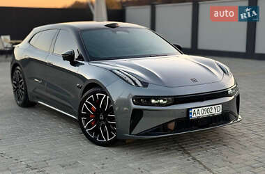 Внедорожник / Кроссовер Zeekr 001 2024 в Среднем