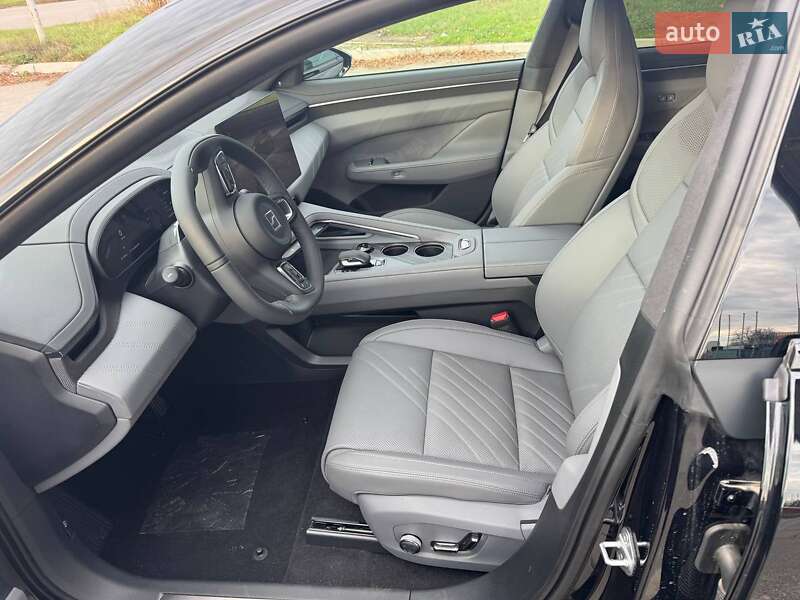 Позашляховик / Кросовер Zeekr 001 2025 в Києві