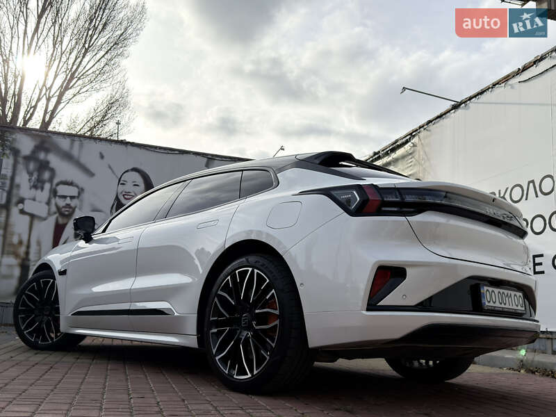 Позашляховик / Кросовер Zeekr 001 2025 в Одесі