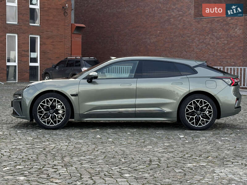 Позашляховик / Кросовер Zeekr 001 2024 в Дніпрі