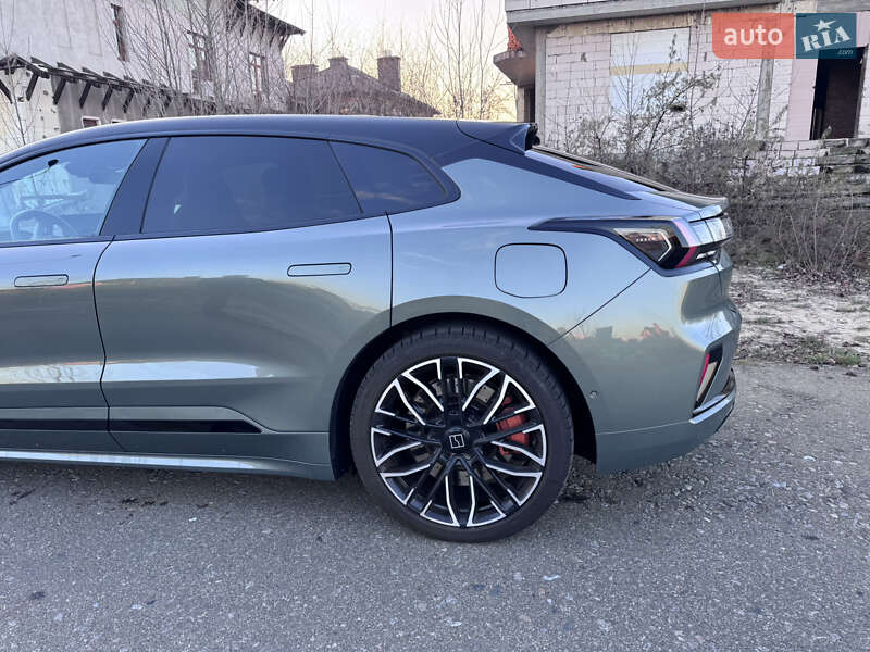 Внедорожник / Кроссовер Zeekr 001 2024 в Киеве