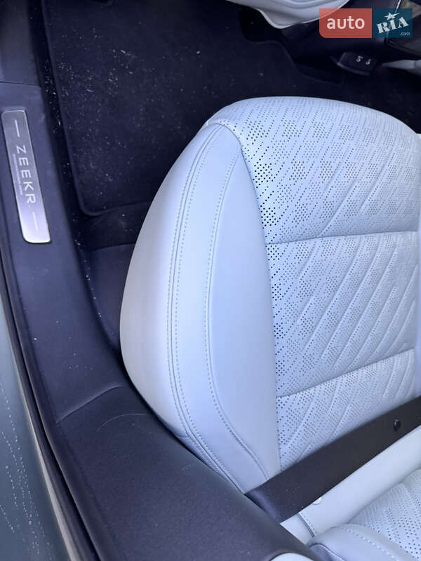 Внедорожник / Кроссовер Zeekr 001 2024 в Киеве