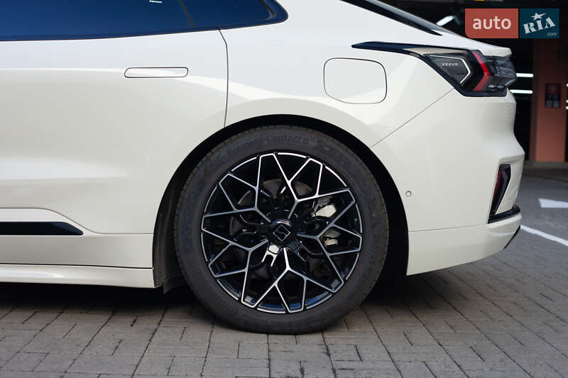 Внедорожник / Кроссовер Zeekr 001 2024 в Киеве