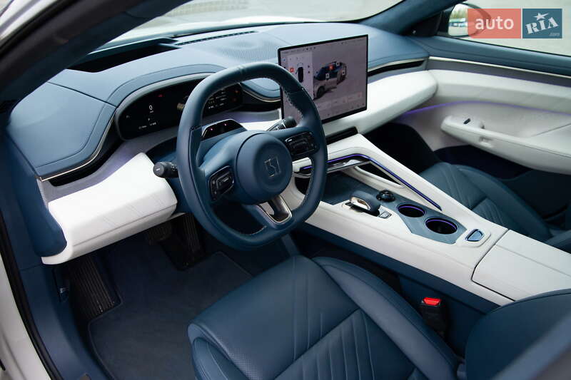 Внедорожник / Кроссовер Zeekr 001 2024 в Киеве