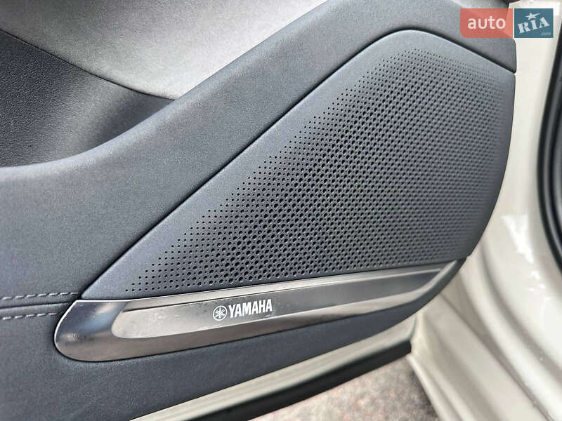 Позашляховик / Кросовер Zeekr 001 2024 в Львові