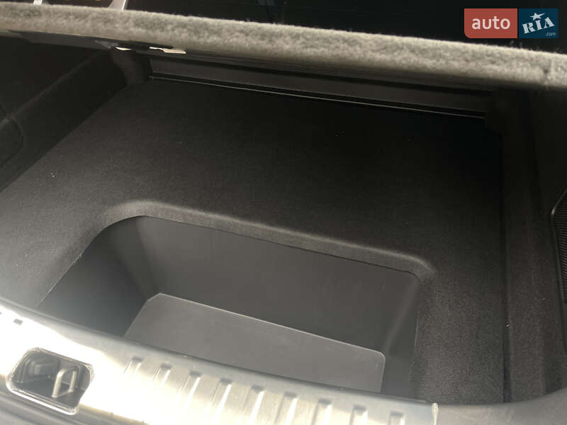 Внедорожник / Кроссовер Zeekr 001 2025 в Ивано-Франковске