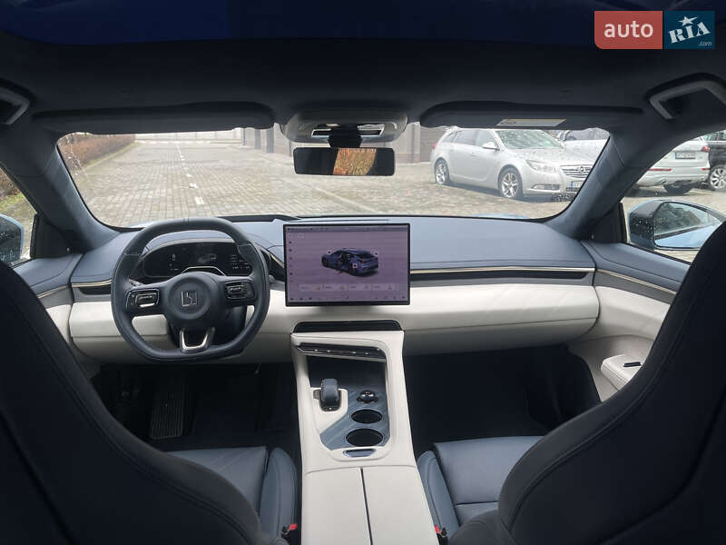 Внедорожник / Кроссовер Zeekr 001 2025 в Ивано-Франковске