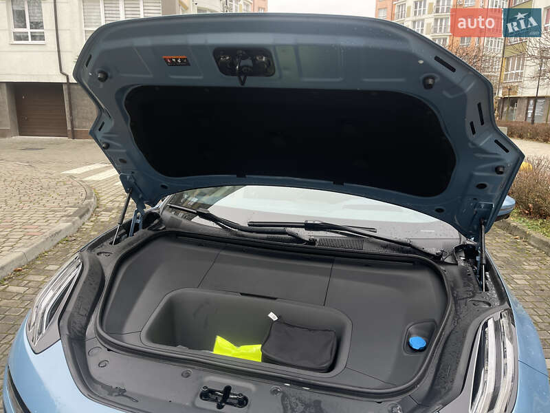 Внедорожник / Кроссовер Zeekr 001 2025 в Ивано-Франковске