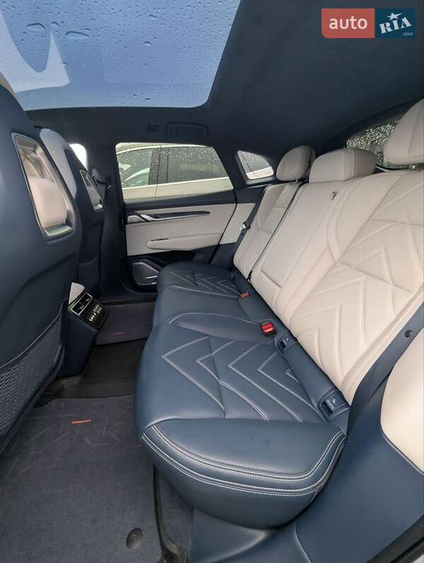 Внедорожник / Кроссовер Zeekr 001 2023 в Львове