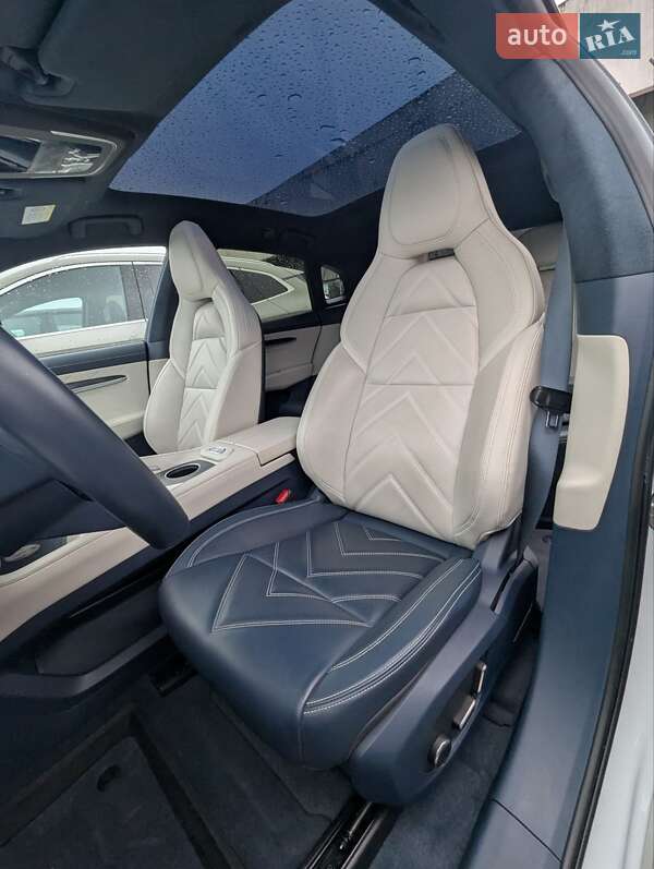 Внедорожник / Кроссовер Zeekr 001 2023 в Львове