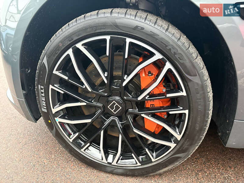 Внедорожник / Кроссовер Zeekr 001 2025 в Киеве