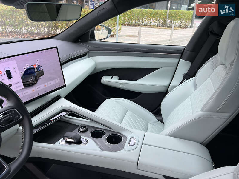 Внедорожник / Кроссовер Zeekr 001 2024 в Киеве