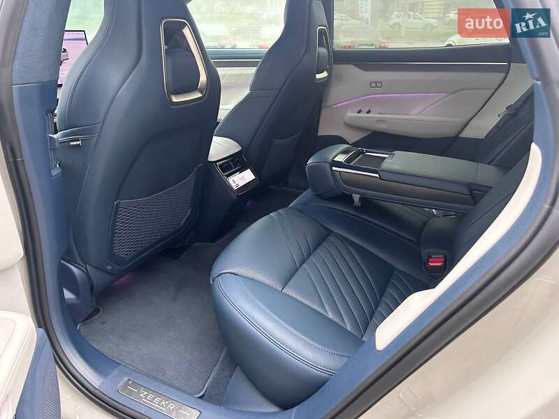 Внедорожник / Кроссовер Zeekr 001 2024 в Кременчуге