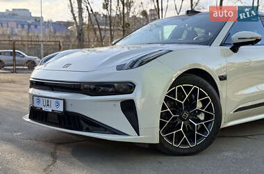 Позашляховик / Кросовер Zeekr 001 2024 в Києві
