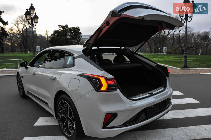 Позашляховик / Кросовер Zeekr 001 2024 в Одесі