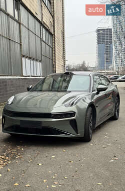 Позашляховик / Кросовер Zeekr 001 2024 в Києві