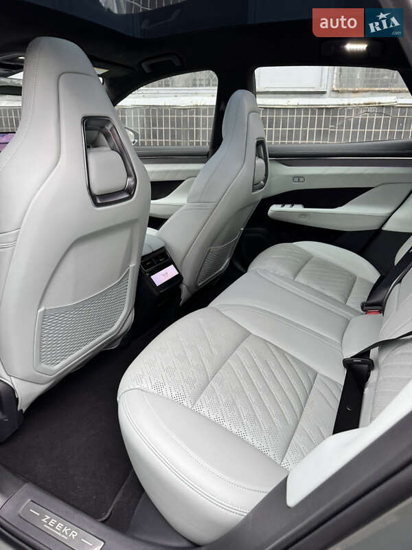 Внедорожник / Кроссовер Zeekr 001 2024 в Киеве