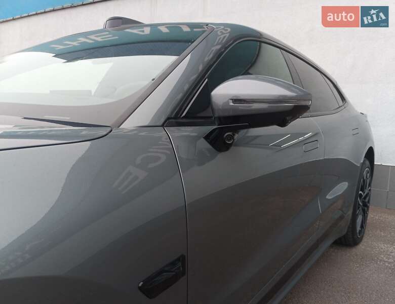 Внедорожник / Кроссовер Zeekr 001 2025 в Киеве