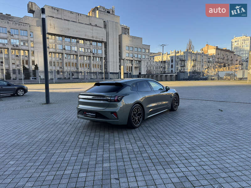 Позашляховик / Кросовер Zeekr 001 2024 в Києві