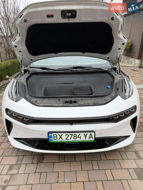 Позашляховик / Кросовер Zeekr 001 2024 в Кам'янець-Подільському