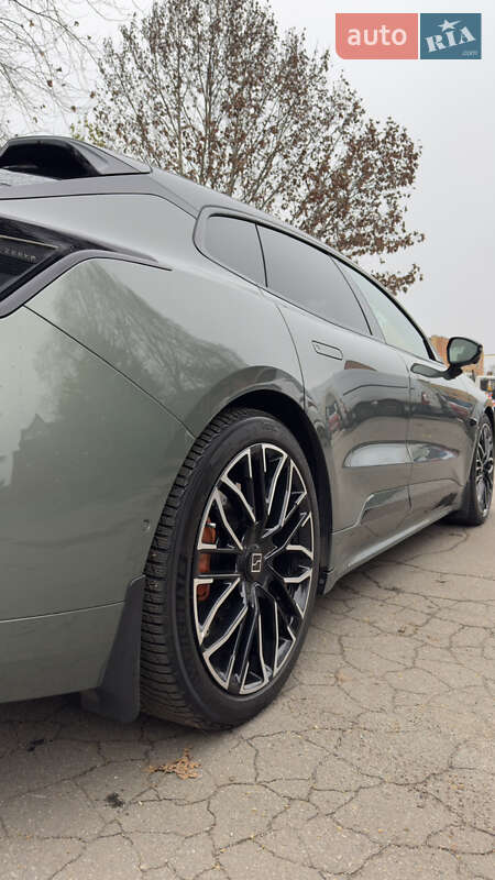 Позашляховик / Кросовер Zeekr 001 2024 в Дніпрі фото 6 Позашляховик / Кросовер Zeekr 001 2024 в Дніпрі